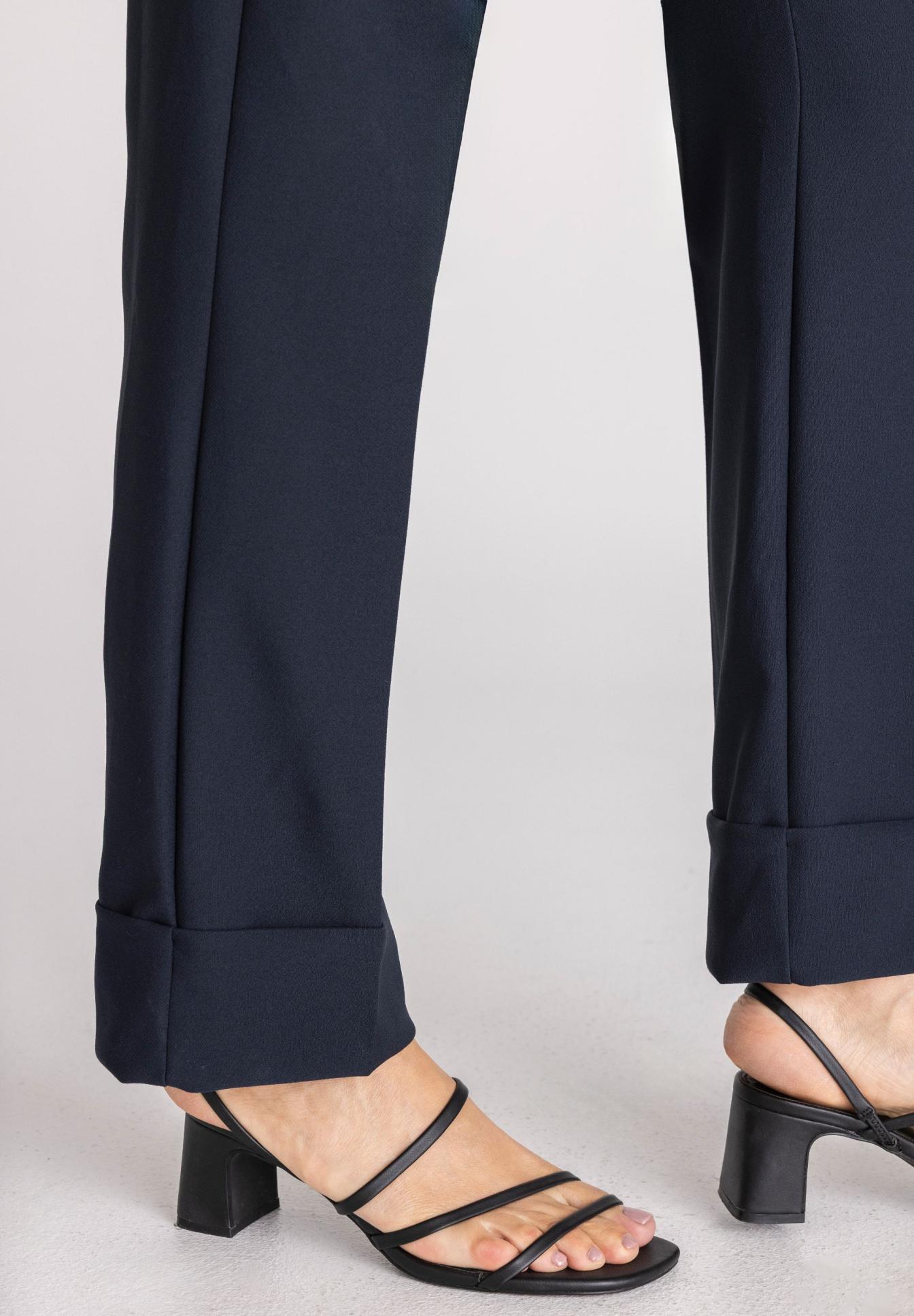 Hose,  Navy,  Beinweite, Ankle-Height, Absatz 2-3 cm, Sandalen, Streifen, Lederlook, Knöchelfrei, Hintergrund Hell, hose, navy, straight leg, ankle length, open toe sandals, Hose, Navy, Krempelsaum, gerade Passform, Sandalen mit Absatz