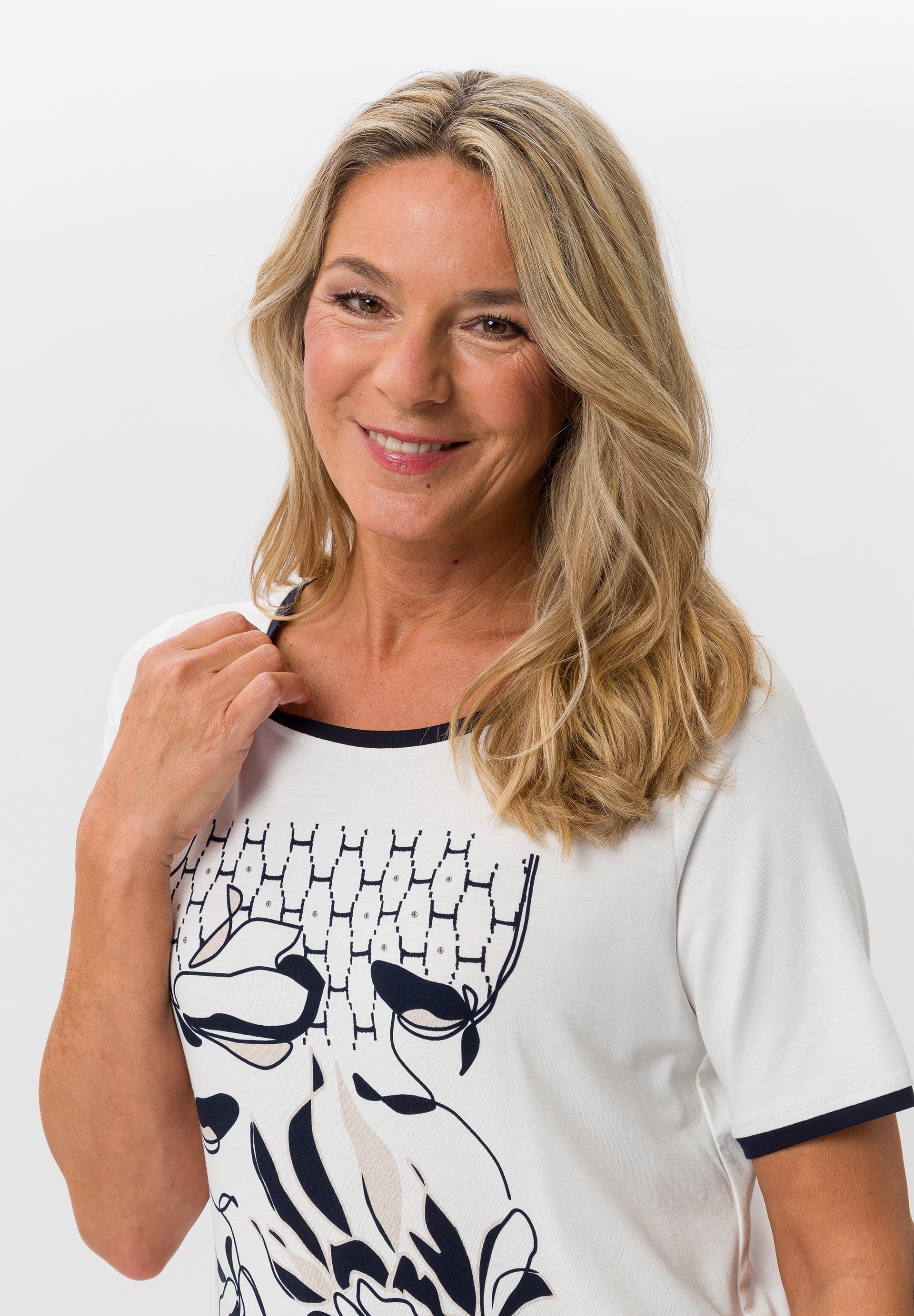Rundhalsshirt mit Printmotiv - Bild 4
