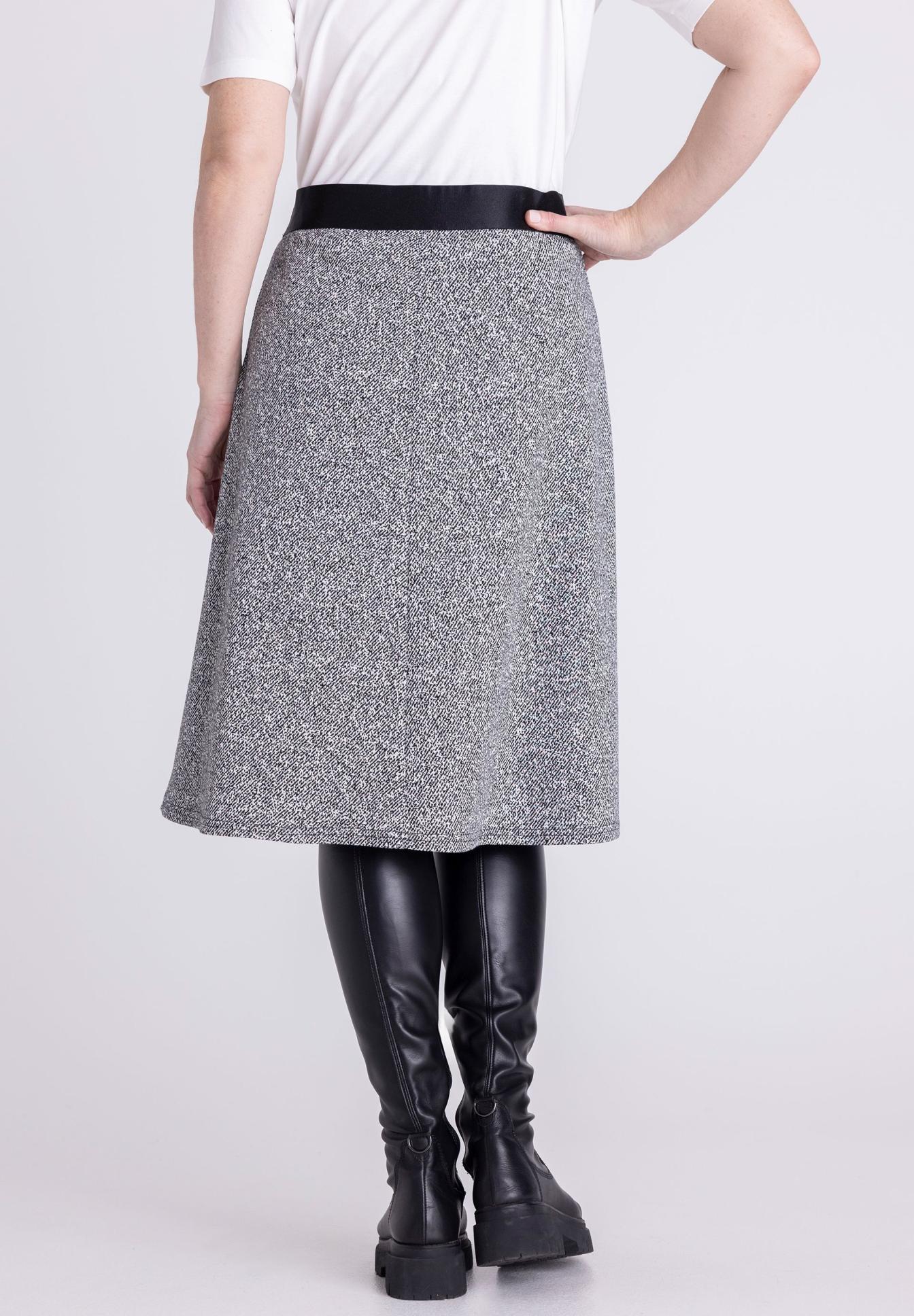 Rock, Gehäkelte Struktur, Wollmischung, Midilänge, Seitenansicht, Rock, Mittelalter, Wollmix?, Kohärenz?, Stiefel