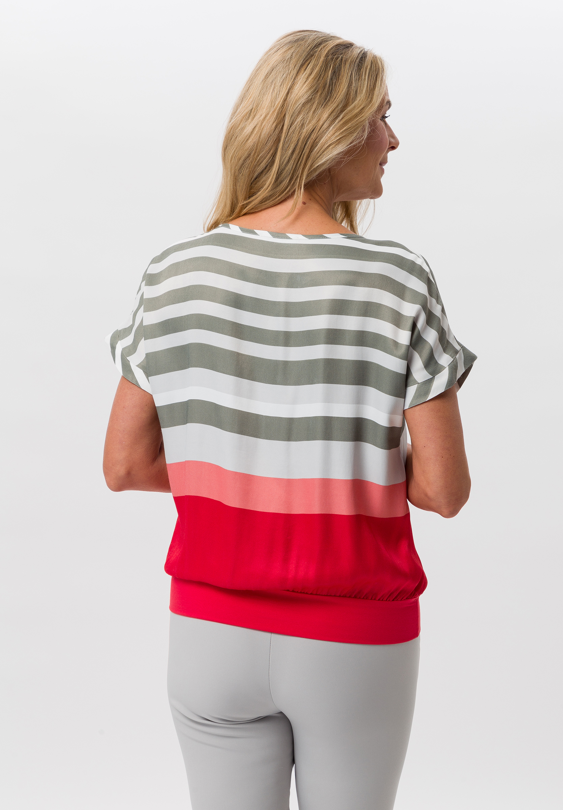 Blusenshirt mit femininer Note - Bild 2 Blusenshirt mit femininer Note - Bild 2