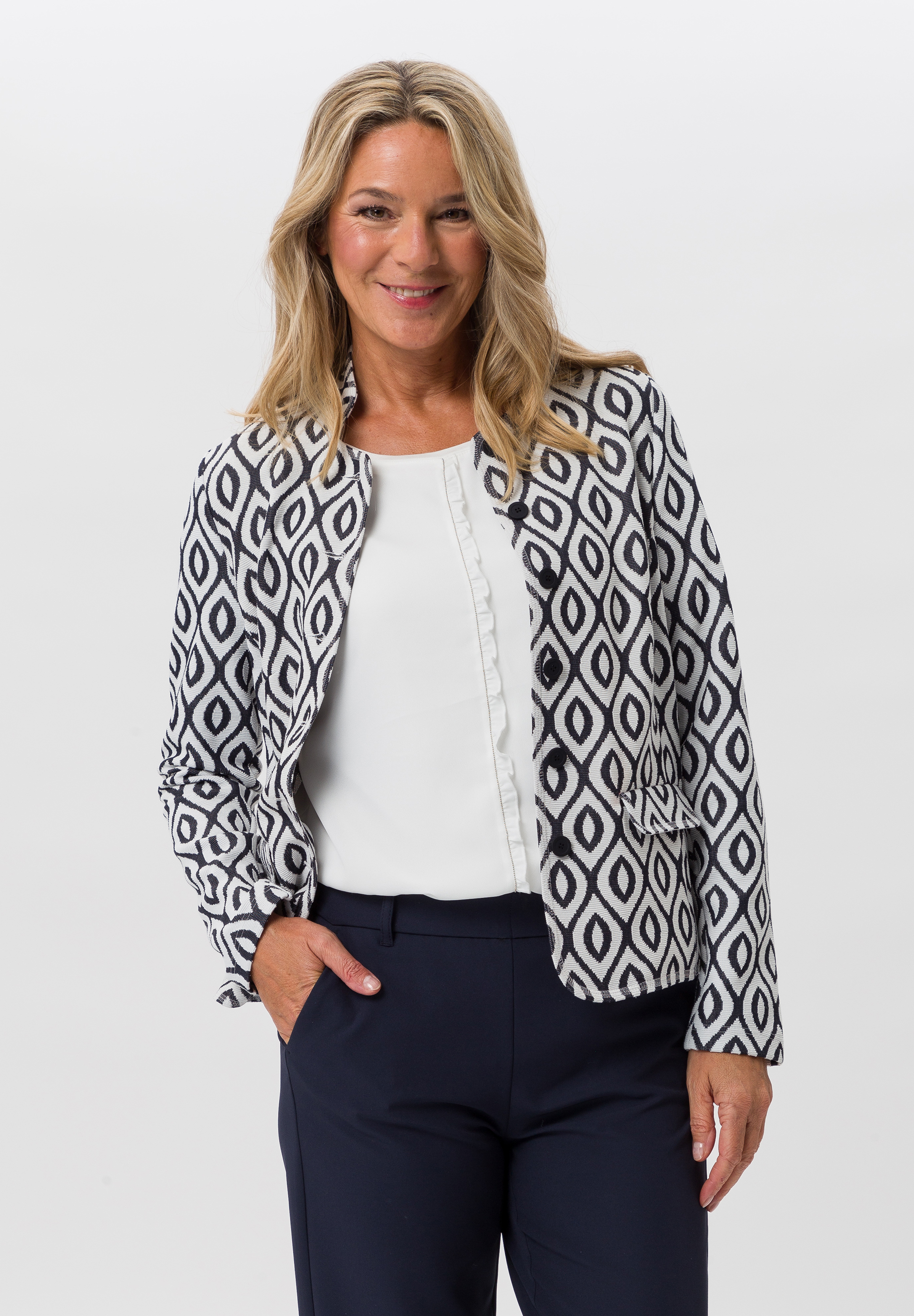 Blazer mit Stehkragen Blazer mit Stehkragen