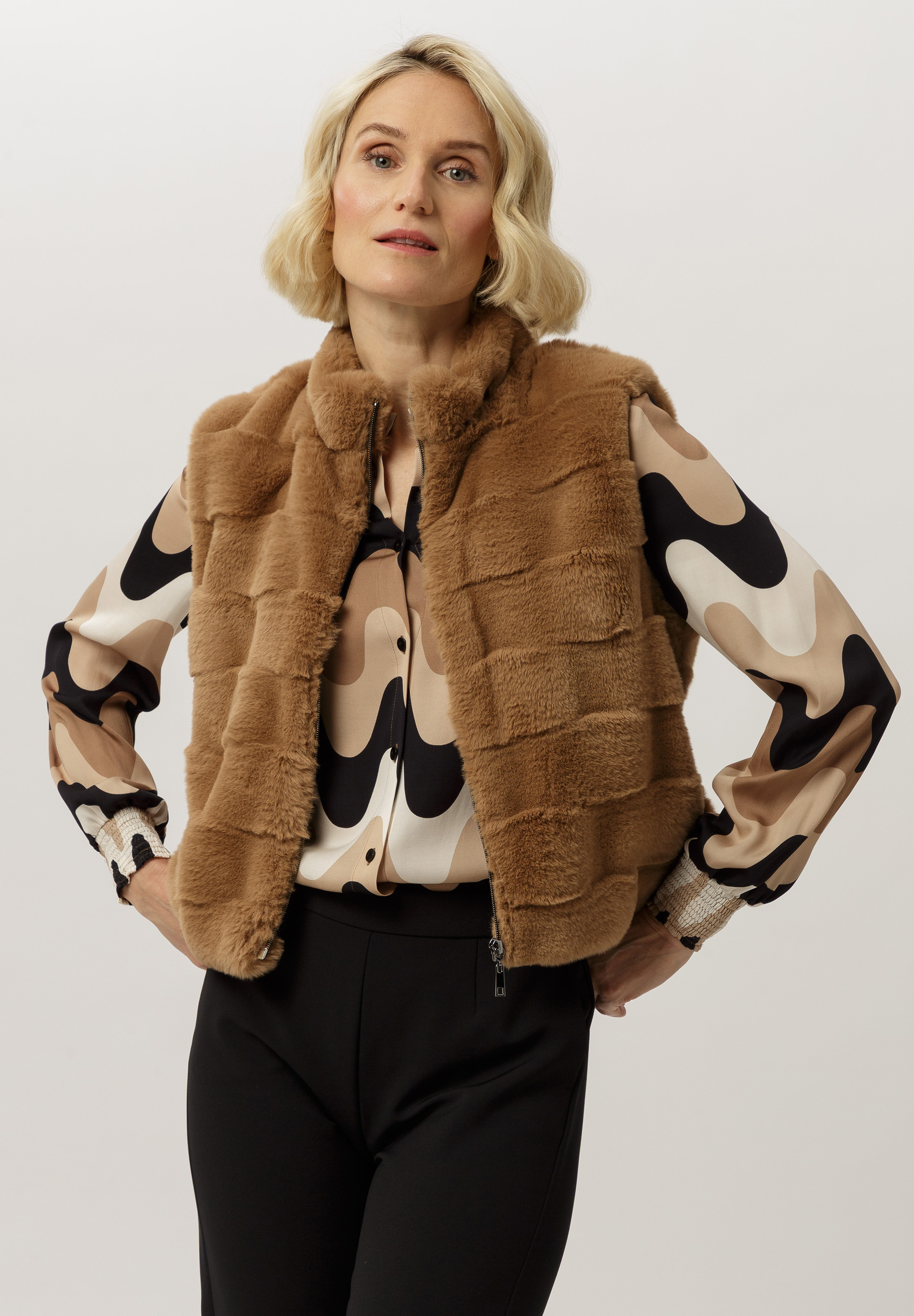 Fur waistcoat With style - Product Image 1