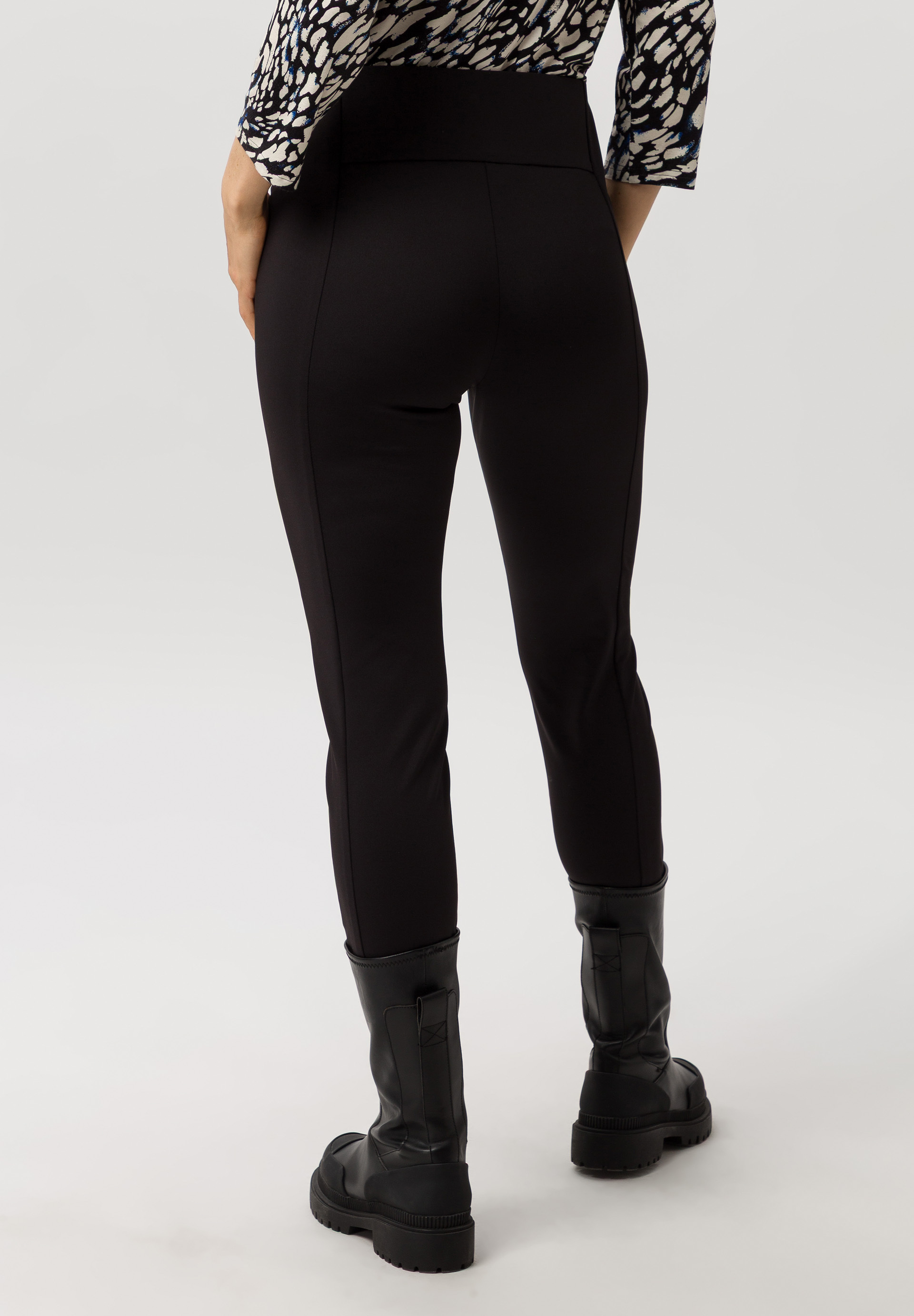 Hosen, Erwachsener, Weiblich, Person, Frau, Hosen, Erwachsener, Weiblich, Person, Frau, Hosen, Erwachsener, Weiblich, Person, Frau, Hosen, Erwachsener, Weiblich, Person, Frau, Hosen, Erwachsener, Weiblich, Person, Frau
