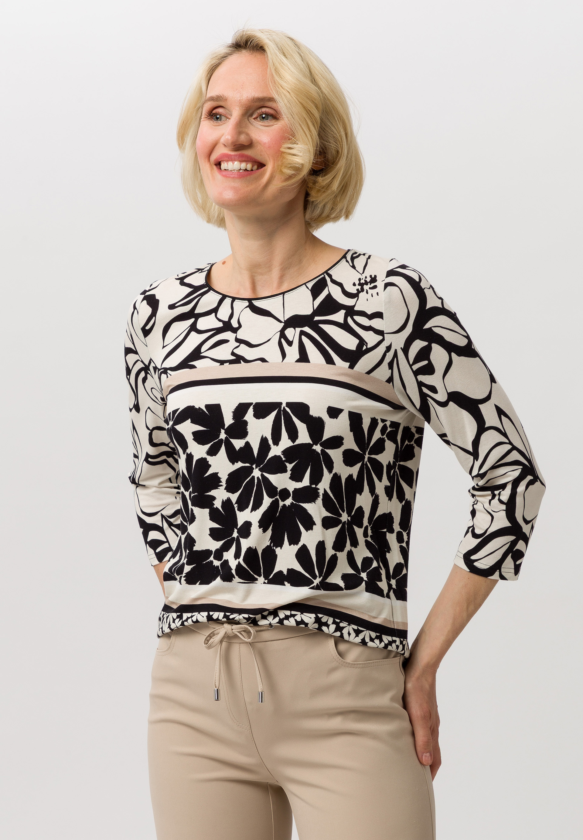 Shirt mit Panneauxprint - Bild 1 Bluse, Langarm, Erwachsener, Person, Frau, Bluse, Langarm, Erwachsener, Person, Frau, Bluse, Langarm, Erwachsener, Person, Frau, Bluse, Langarm, Erwachsener, Person, Frau, Bluse, Langarm, Erwachsener, Person, Frau