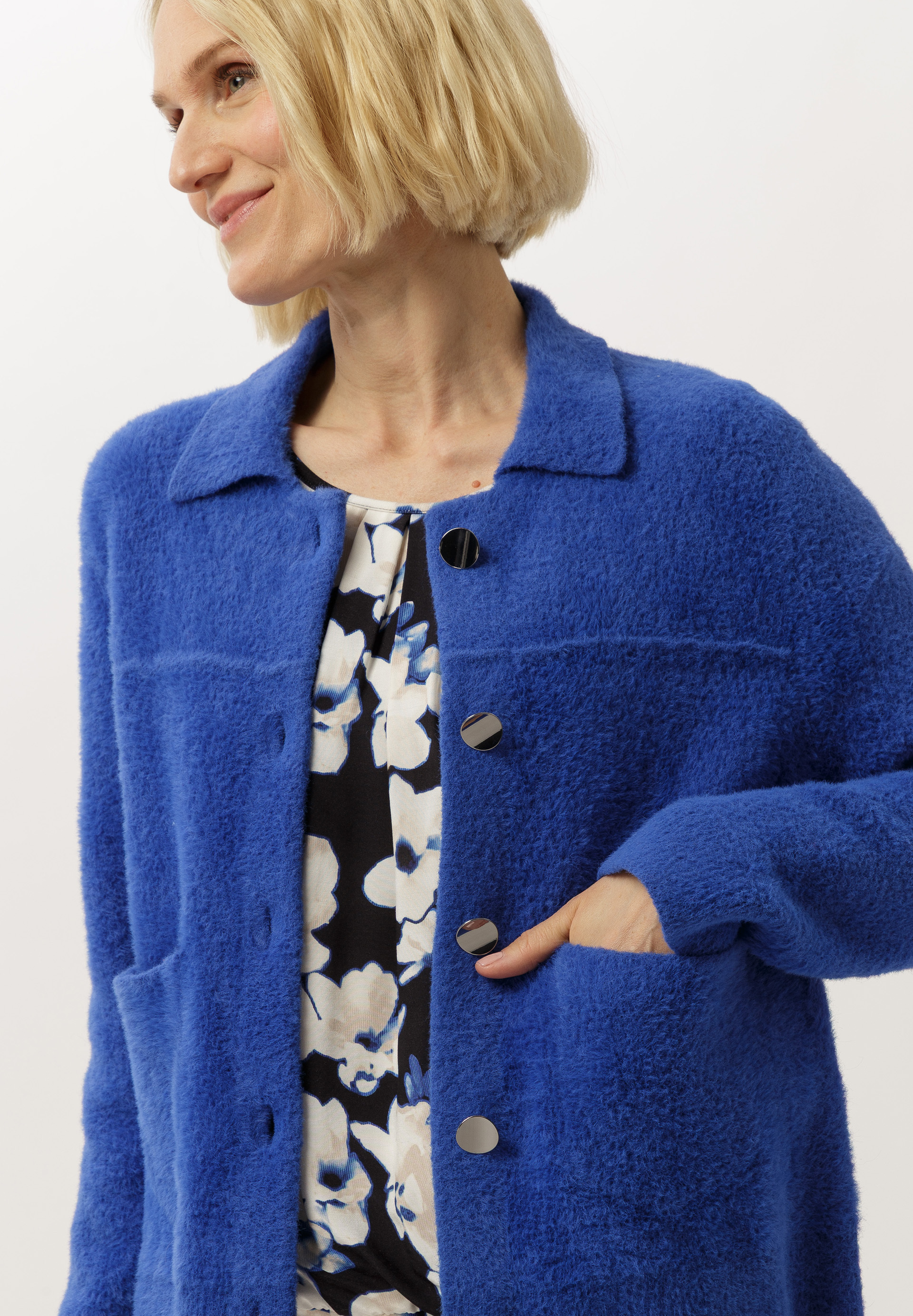 Mantel, Pullover, Erwachsener, Person, Frau, Mantel, Pullover, Erwachsener, Person, Frau, Mantel, Pullover, Erwachsener, Person, Frau, Mantel, Pullover, Erwachsener, Person, Frau, Mantel, Pullover, Erwachsener, Person, Frau