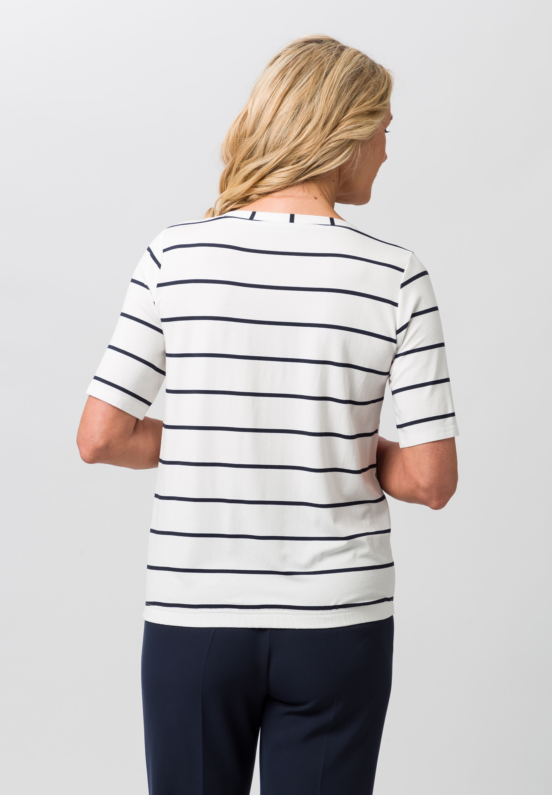 Shirt mit Frontprint - Bild 2