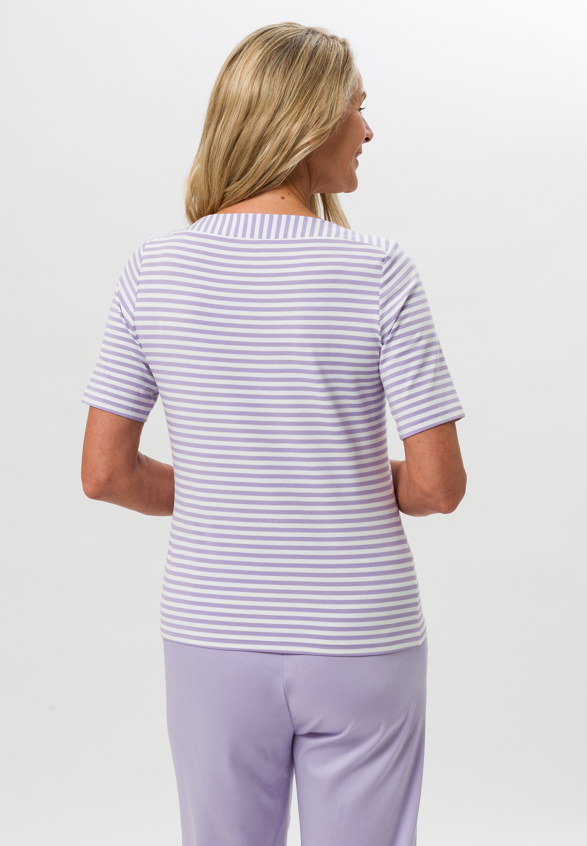 Striped shirt with submarine neckline - Bild 2 Striped shirt with submarine neckline - Bild 2