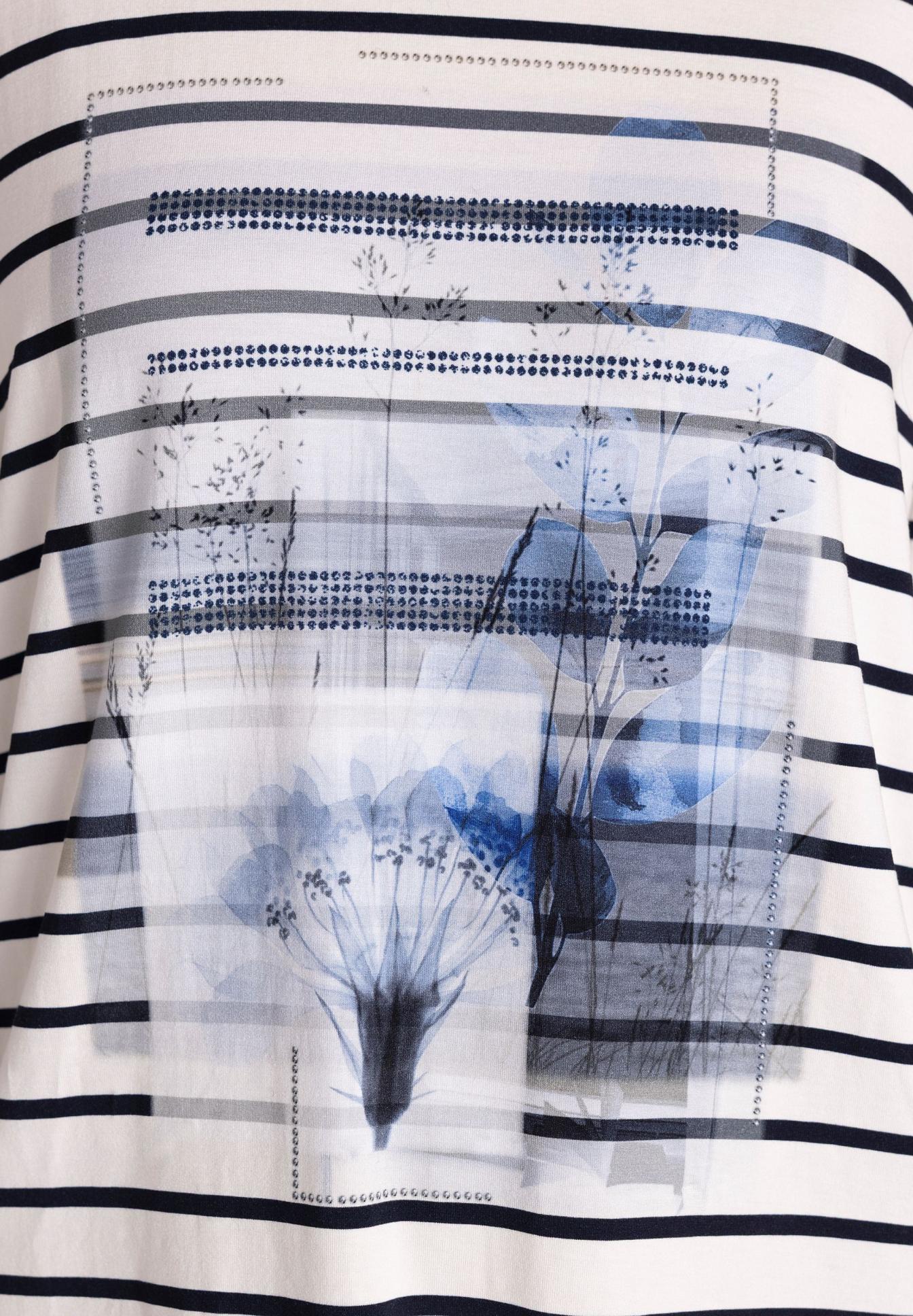 Streifenmuster, Blumenmotiv, Headerdruck, Jerseystoff, Damenoberteil, Stripe pattern, Floral print, Blue tones, Drape fabric, Patterned shirt, striped, blume, blau, muster, stoff, gestreift, blumenmotiv, blau, muster, oberfläche