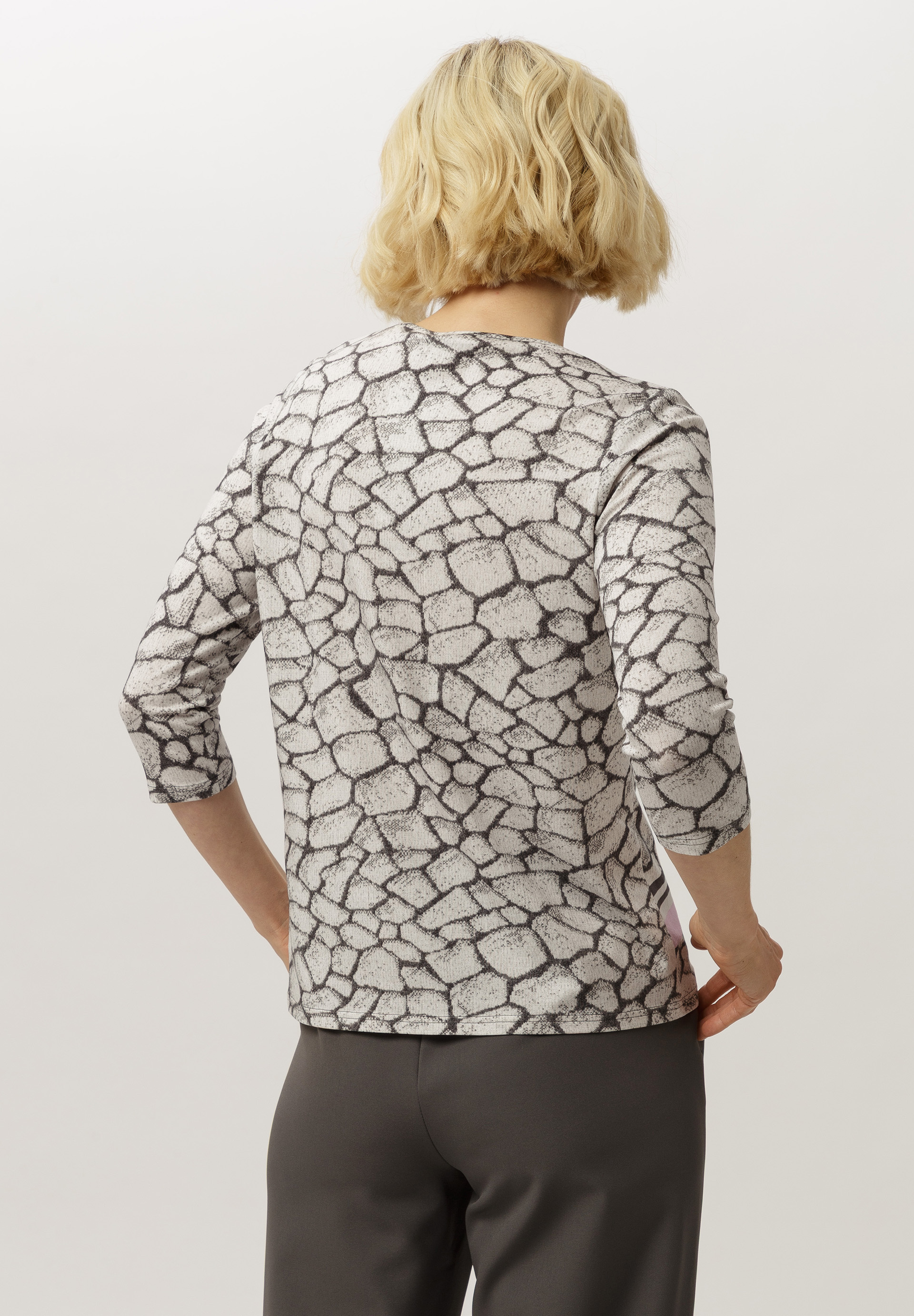 Shirt mit Panneaux-Print - Bild 2 Bluse, Kleidung, Langarm, Ärmel, Person, Bluse, Kleidung, Langarm, Ärmel, Person, Bluse, Kleidung, Langarm, Ärmel, Person, Bluse, Kleidung, Langarm, Ärmel, Person, Bluse, Kleidung, Langarm, Ärmel, Person, Bluse, Kleidung, Langarm, Ärmel, Person