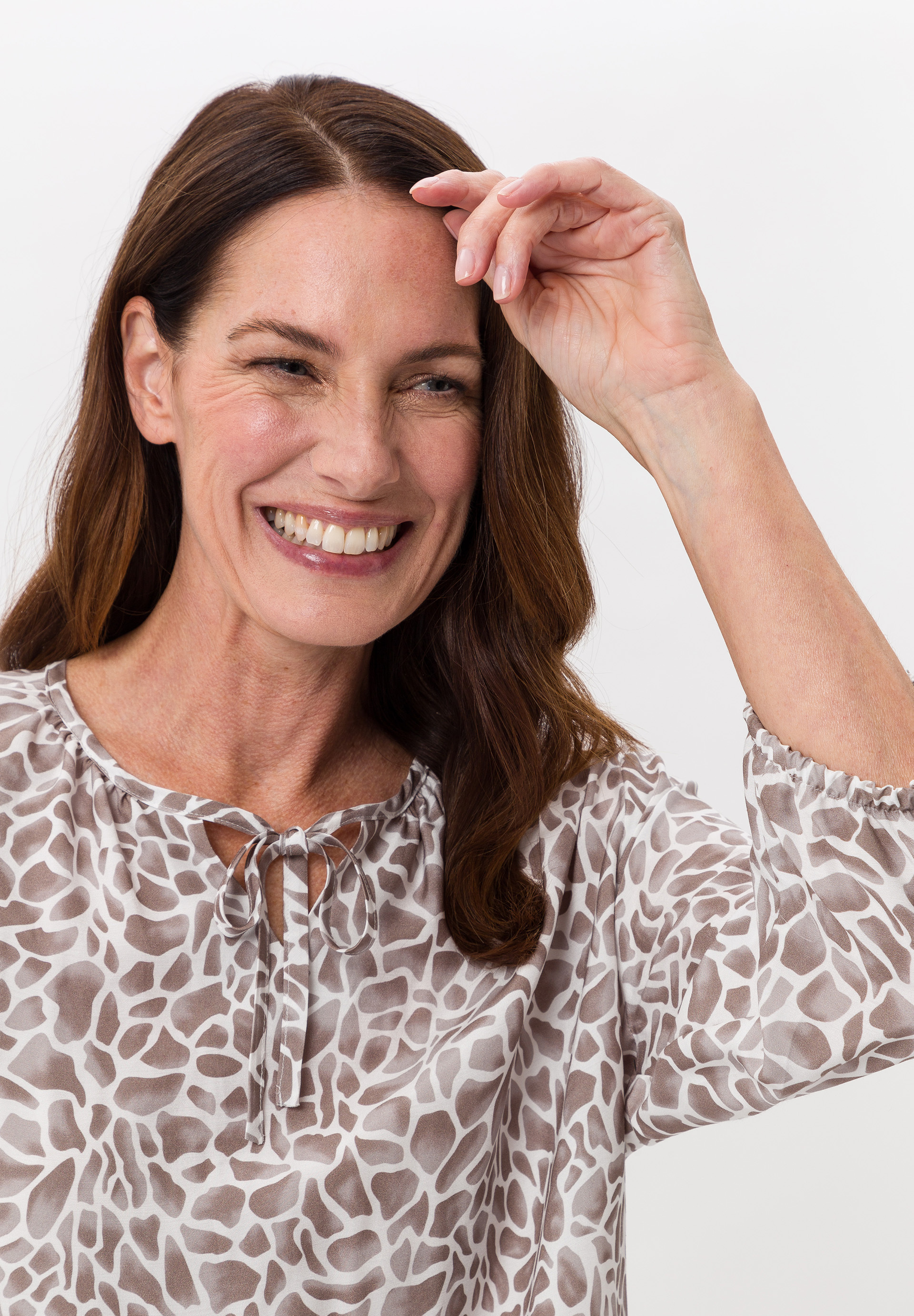 Blouse in a trendy animal print - Bild 4 Blouse in a trendy animal print - Bild 4