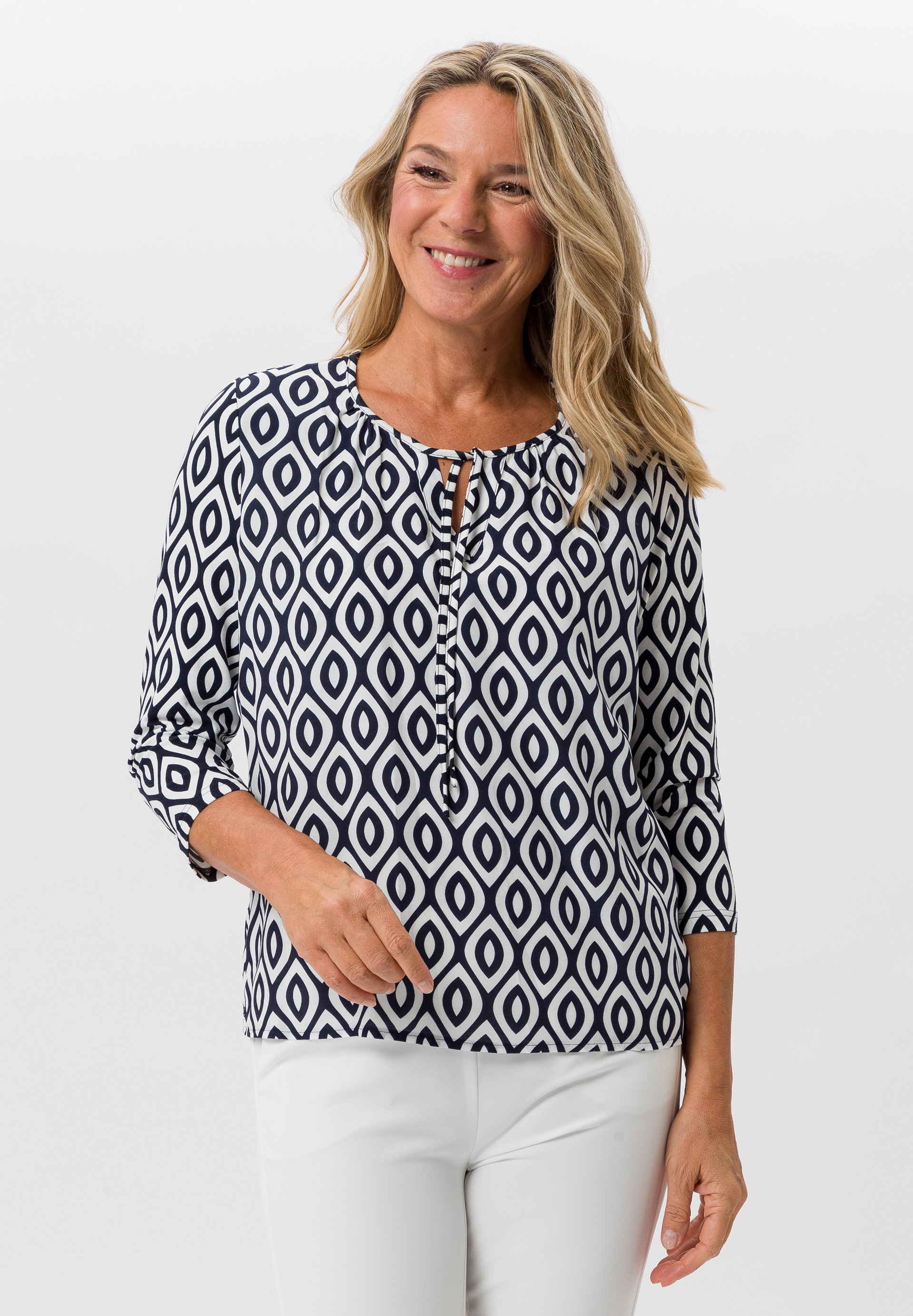 Blusenshirt aus Ecovero Viskose Blusenshirt aus Ecovero Viskose - Produktbild 1