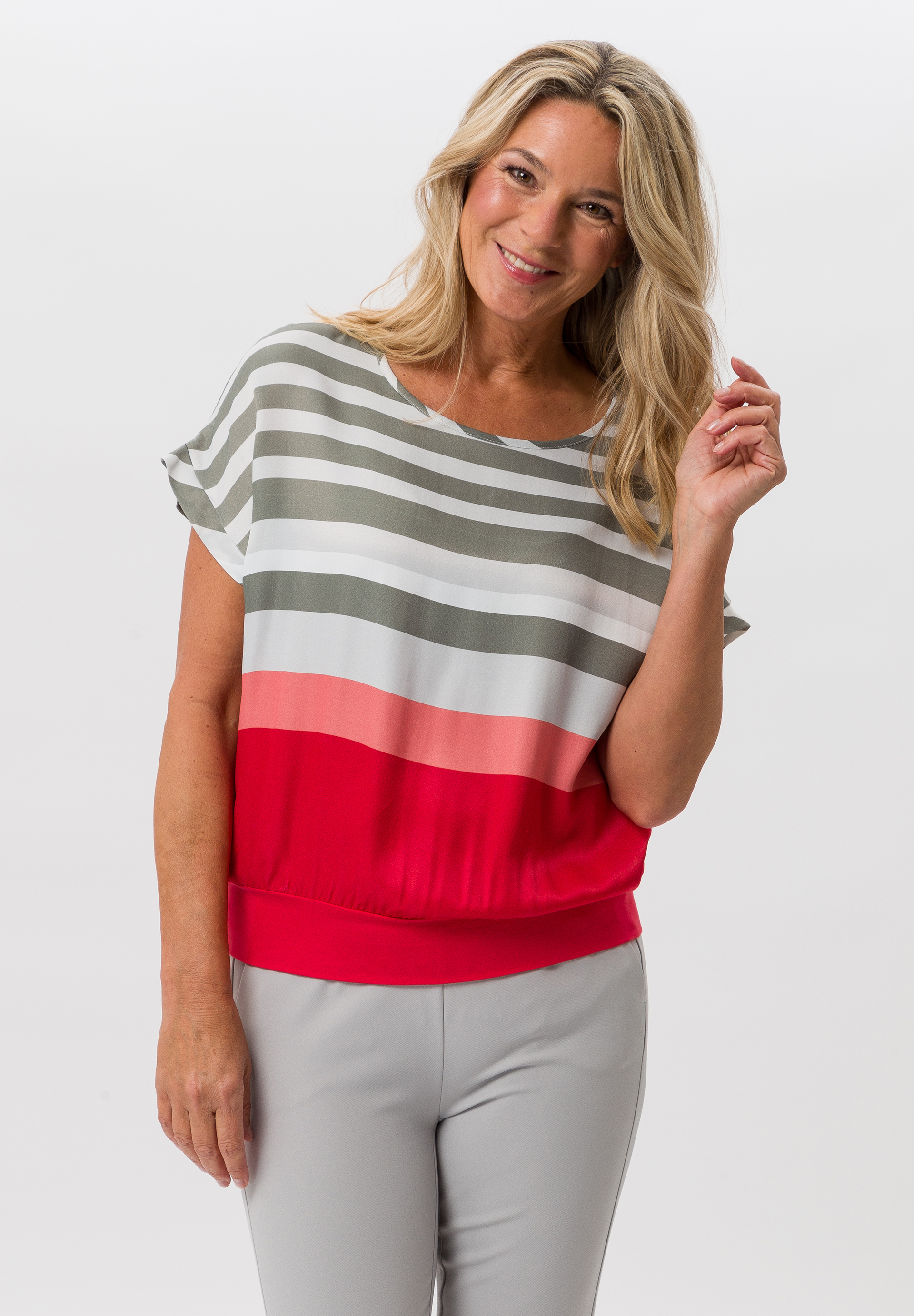 Blusenshirt mit femininer Note - Bild 1 Blusenshirt mit femininer Note - Bild 1