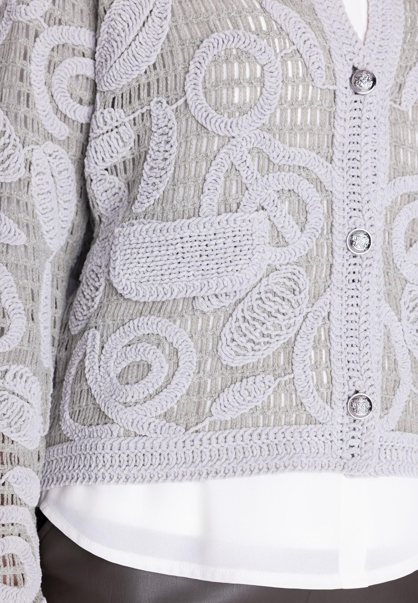 Strickjacke, Häkelmuster, Hellgrau, Metallknöpfe, Layering-Teil, Strickcardigan, Krochelmuster, Hellgrau, Metallknopf, Mehrlagiges Strickwerk