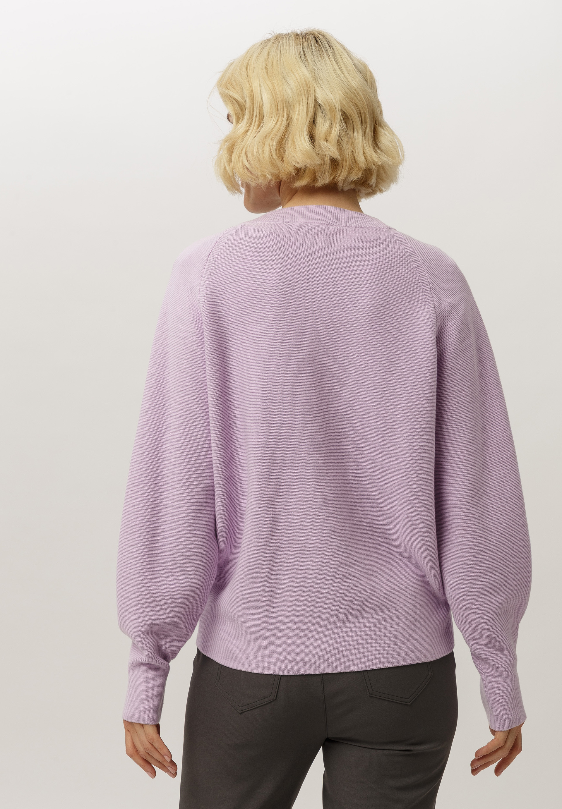 Cardigan In a soft fine knit - Bild 2 Bekleidung, Strickwaren, Pullover, Sweatshirt, Person