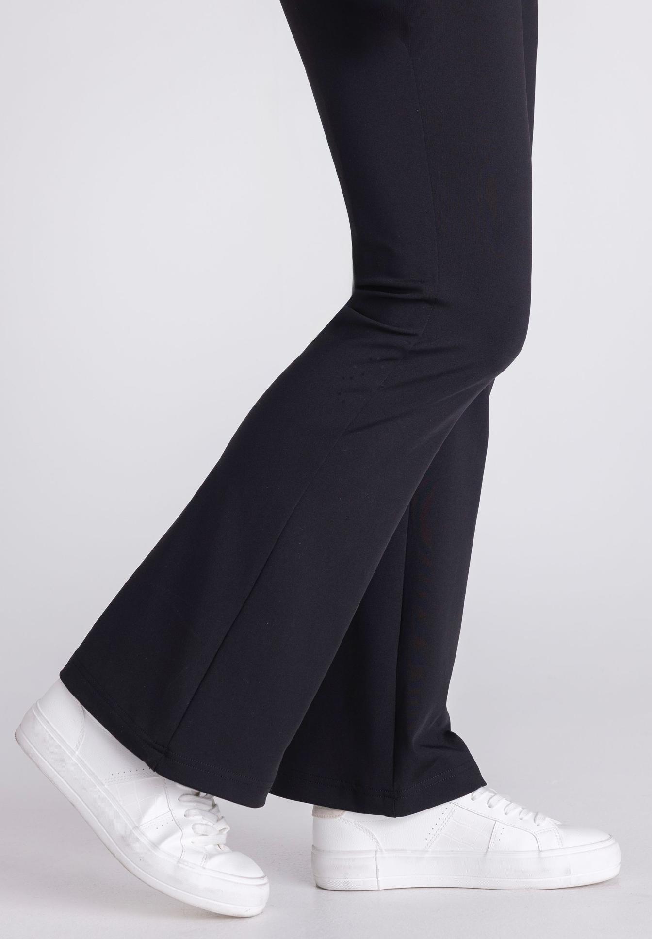 Hose, Flared pants, Schwarz, Farbfakt?, Sneaker, hosen, flare hosen, schwarz, stretch, weiße sneakers