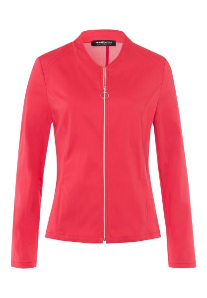 Leichtjacke mit leicht tailliertem Schnitt