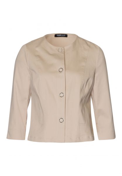 Leichtjacke mit modischen Druckknöpfen
