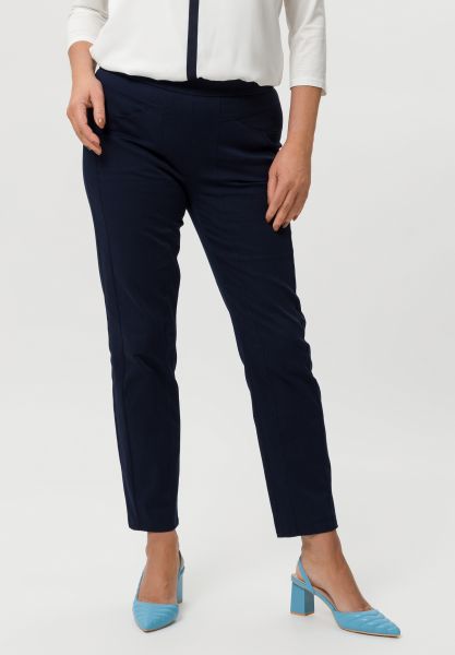 Hose mit modernen Eingrifftaschen