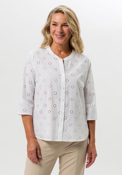 Bluse aus zarter Lochspitze