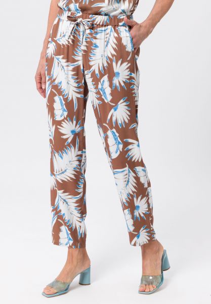 Hose mit seitlichen Eingrifftaschen