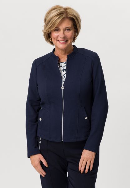 Leichtjacke mit modernen Eingrifftaschen