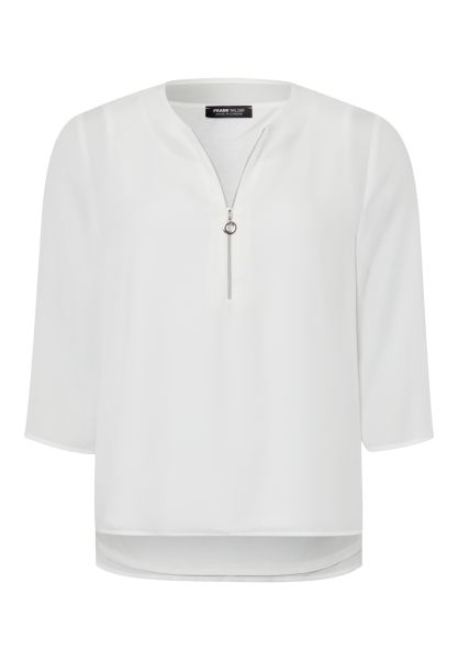 Blouse in een moderne twee-in-een look