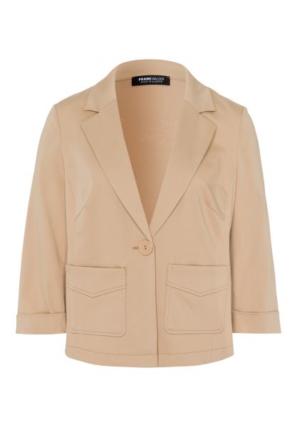 Leichtjacke mit attraktiven Taschen